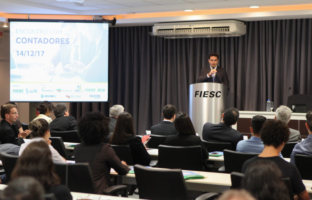 Encontro debate a Reforma Trabalhista e a importância da Contribuição Sindical 24188405897 b768d62fe1 o2 1000x640 - Encontro debate a Reforma Trabalhista e a importância da Contribuição Sindical