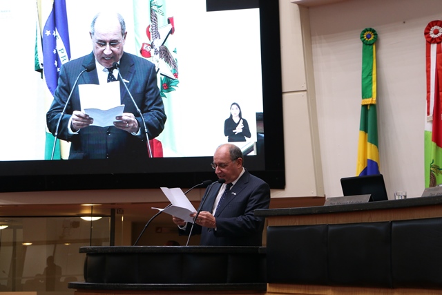 Presidente da Fecomércio SC destaca articulação legislativa em sessão na Alesc IMG 8324 2 - Presidente da Fecomércio SC destaca articulação legislativa em sessão na Alesc