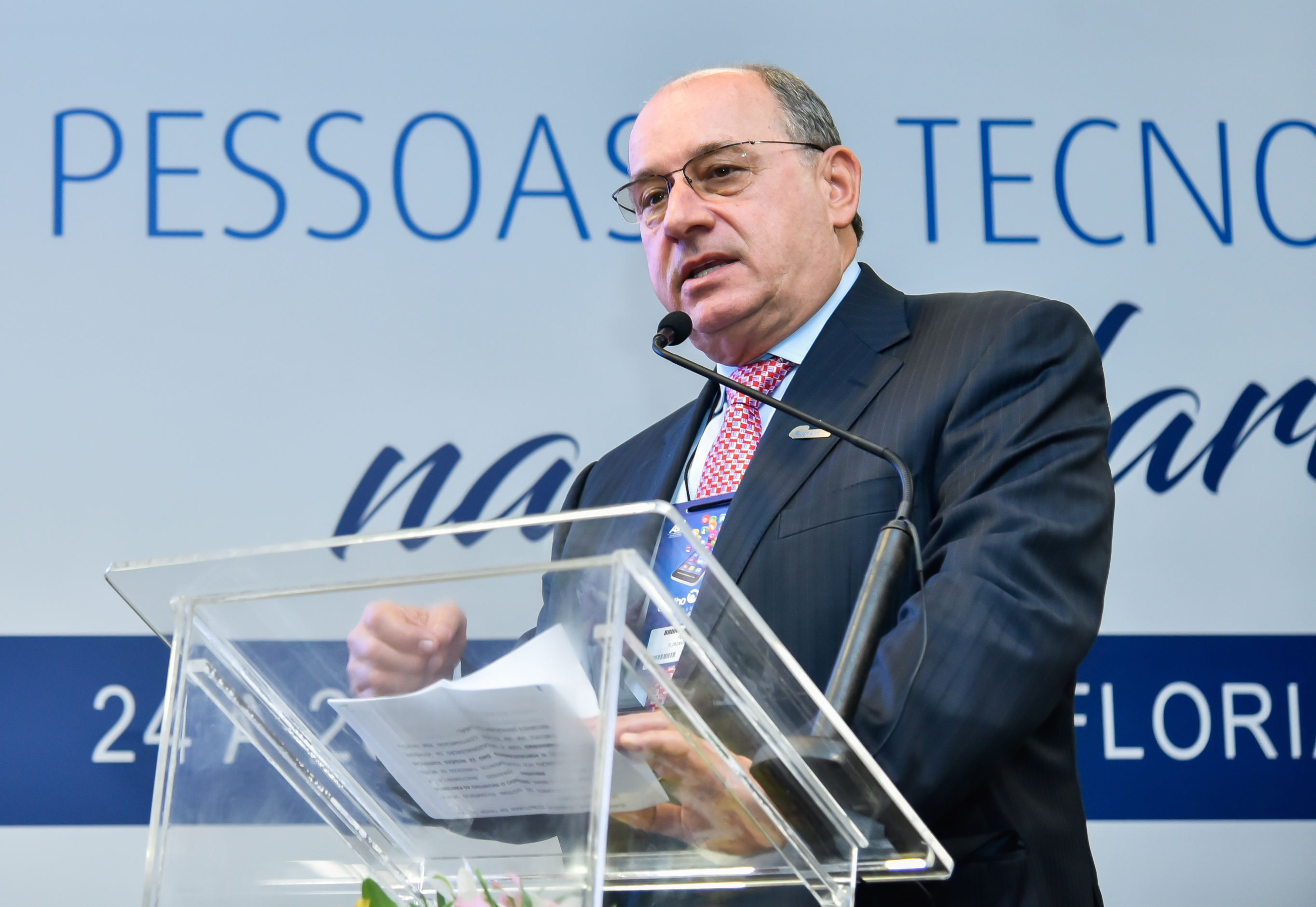 bruno breithaupt - Bruno Breithaupt &eacute; reconduzido &agrave; presid&ecirc;ncia da Fecom&eacute;rcio SC