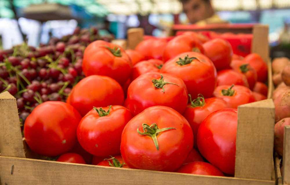 tomate 1000x640 - Infla&ccedil;&atilde;o em outubro se mant&eacute;m est&aacute;vel na compara&ccedil;&atilde;o mensal em Santa Catarina