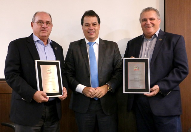 IMG 3806 1 - Fecom&eacute;rcio SC e Sesc recebem mo&ccedil;&atilde;o de aplauso da Alesc por investimentos na educa&ccedil;&atilde;o