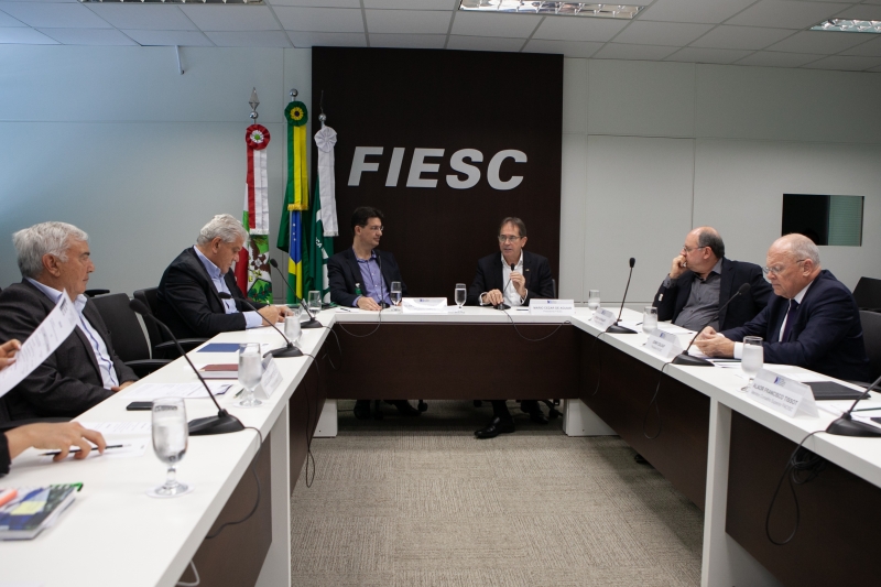 FS 7 - COFEM define posi&ccedil;&atilde;o conjunta pela manuten&ccedil;&atilde;o de incentivos fiscais na agricultura em SC