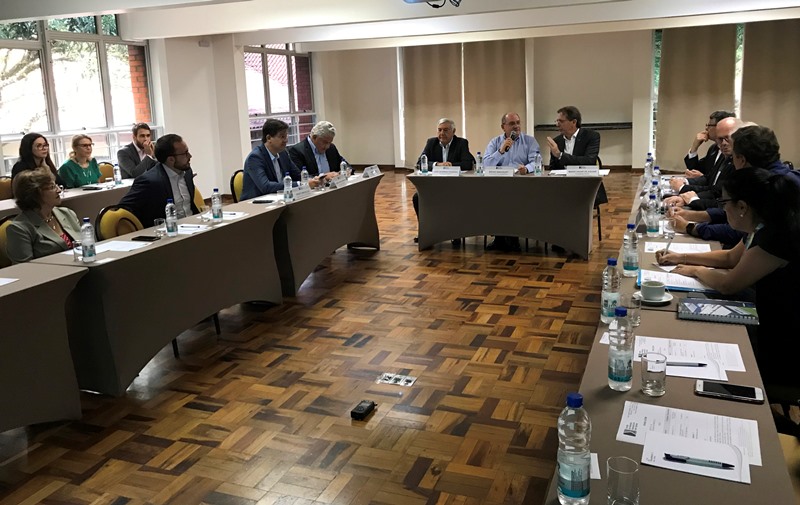 IMG 3864 1 - COFEM debate PL da Vigil&acirc;ncia Sanit&aacute;ria na &uacute;ltima reuni&atilde;o de 2019