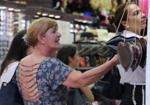 Comércio de SC deve crescer acima da média nacional em 2025, estima Fecomércio intencao compras dia das maes 300x211 - Comércio de SC deve crescer acima da média nacional em 2025, estima Fecomércio