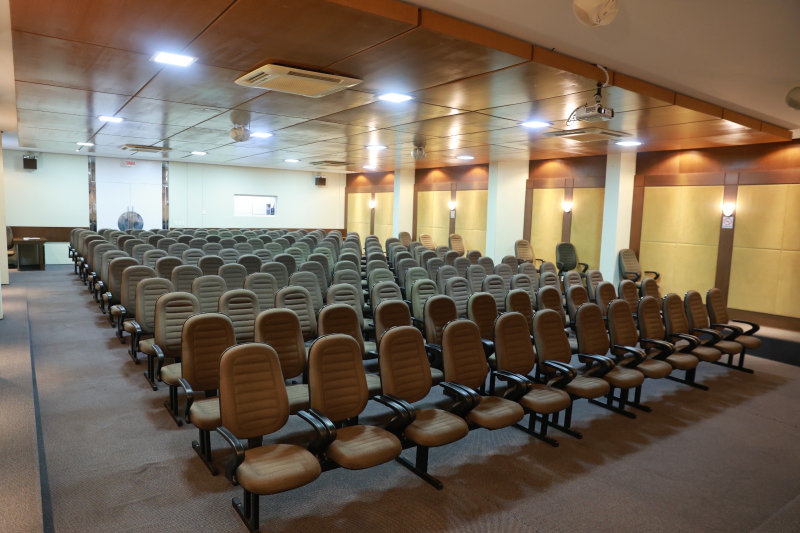 Auditório Fecomércio WhatsApp Image 2023 10 02 at 15.56.02 1 - Auditório Fecomércio