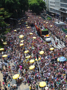 relatorio de carnaval 2018 225x300 - Carnaval 2025 deve movimentar R$510 milh&otilde;es na economia catarinense, aponta CNC