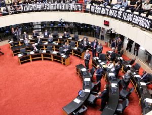 IMG 5557 1 300x226 - "Engrenagens da economia funcionam com setores produtivos unidos e boa articulação com Governo", diz Breithaupt sobre MP 220