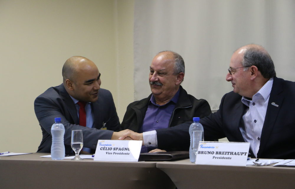 IMG 6455 1000x640 - Fecom&eacute;rcio SC lan&ccedil;a selo comemorativo dos 70 anos