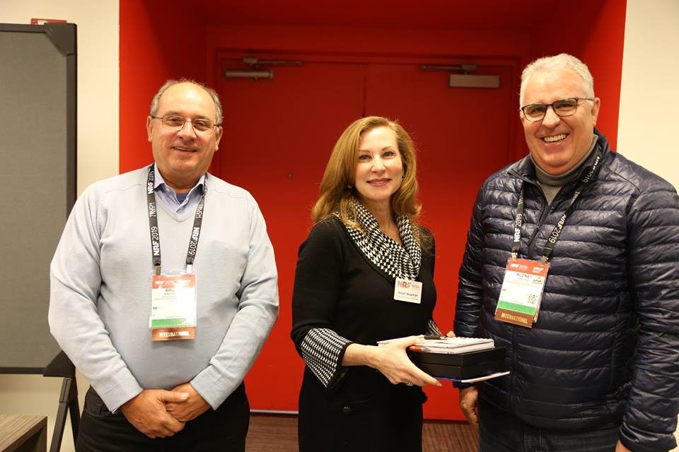 Missão NY 2019: comitiva faz visitas técnicas e conhece bastidores da NRF 50058619 1943091279080177 5524991280410525696 n 960x640 - Missão NY 2019: comitiva faz visitas técnicas e conhece bastidores da NRF