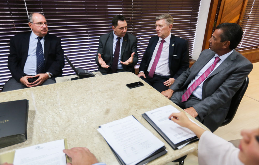 fotonoticia 190619 presidencia incentivos fiscais FQ2 1000x640 - Alesc recebe pleito do Comit&ecirc; de Defesa da Competitividade dos Produtos e Servi&ccedil;os Catarinenses sobre incentivos fiscais