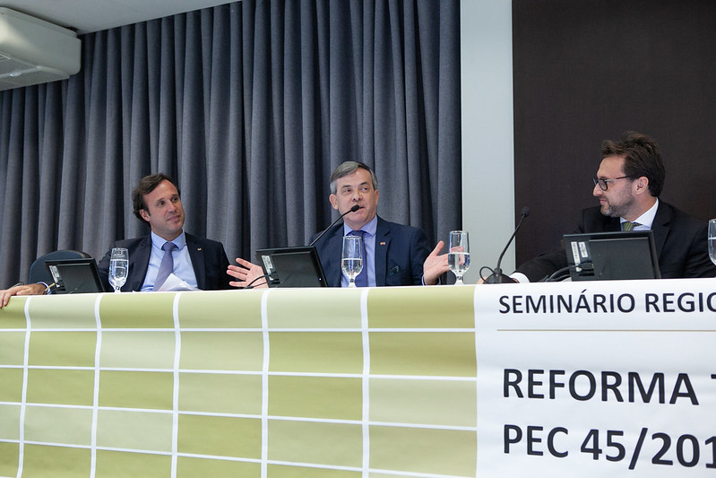 49050919636 67fe6c7d30 c - Semin&aacute;rio do COFEM traz economistas para debater propostas de Reforma Tribut&aacute;ria