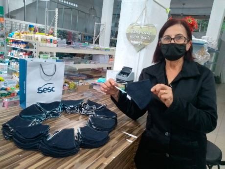mascara - Projeto do SESC SC j&aacute; produziu quase 53 mil m&aacute;scaras durante pandemia