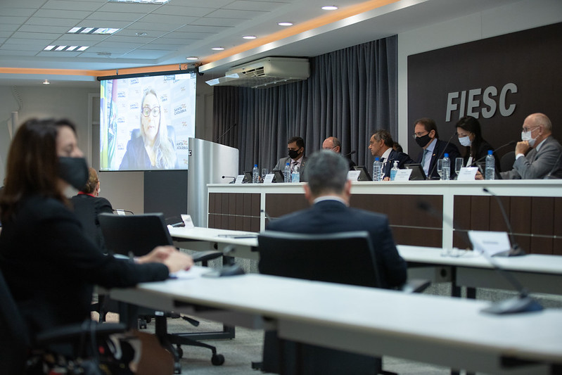 50621103197 1c28109636 c - SC defende instala&ccedil;&atilde;o de consulado argentino em Chapec&oacute; e melhorias na log&iacute;stica da fronteira