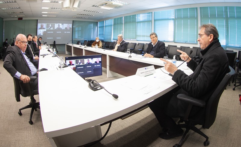 Setor empresarial defende veto ao aumento do fundo eleitoral reuniao - Setor empresarial defende veto ao aumento do fundo eleitoral