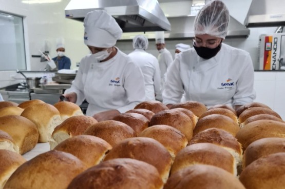 paes - Mesa Brasil Sesc distribui mais de 3 milh&otilde;es de quilos de alimentos em 2021