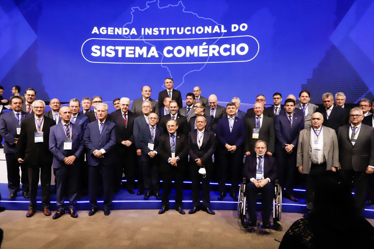 Agenda Institucional do Sistema Comércio é entregue ao presidente Jair Bolsonaro WhatsApp Image 2022 06 22 at 11.00.39 - Agenda Institucional do Sistema Comércio é entregue ao presidente Jair Bolsonaro