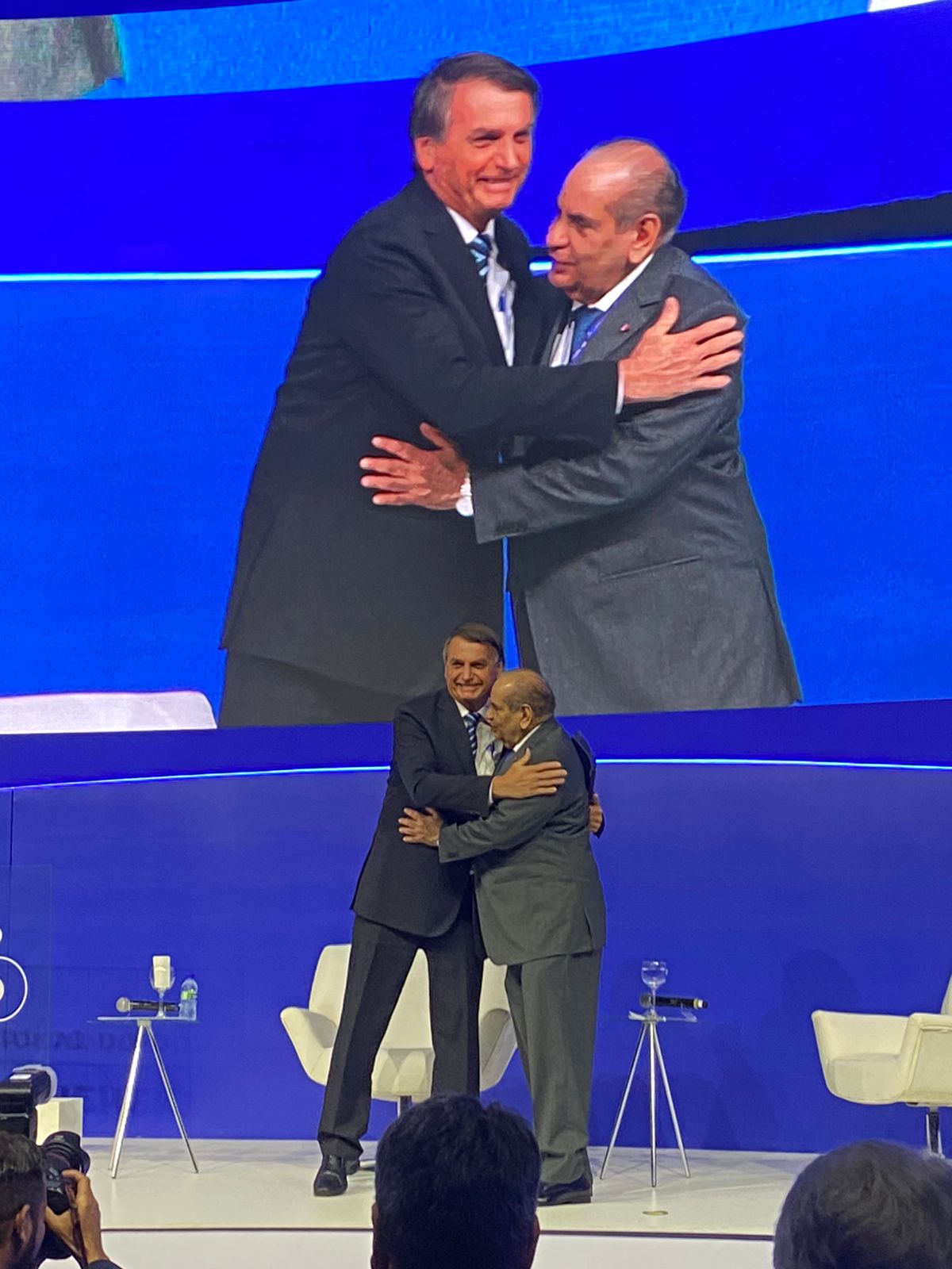 Agenda Institucional do Sistema Comércio é entregue ao presidente Jair Bolsonaro WhatsApp Image 2022 06 22 at 11.32.49 - Agenda Institucional do Sistema Comércio é entregue ao presidente Jair Bolsonaro