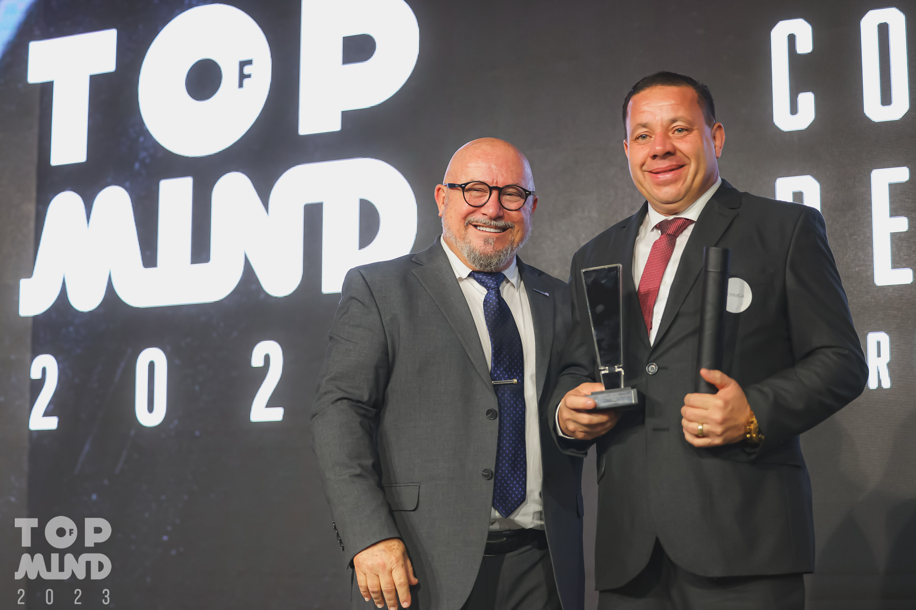 JSOMENSI 426 - Fecom&eacute;rcio participa do Top of Mind 2023 e reconhece as melhores marcas de SC
