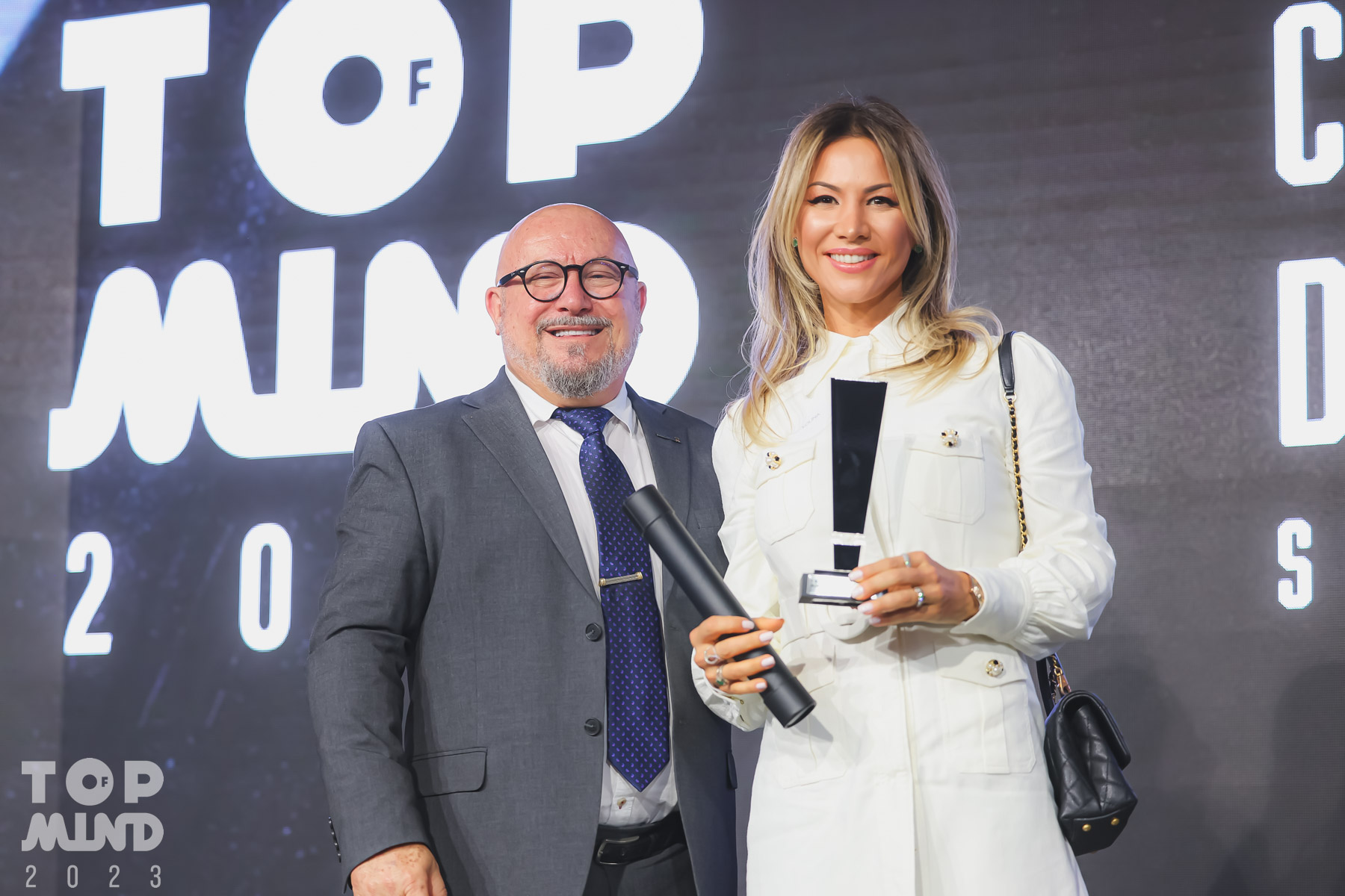 JSOMENSI 445 - Fecom&eacute;rcio participa do Top of Mind 2023 e reconhece as melhores marcas de SC