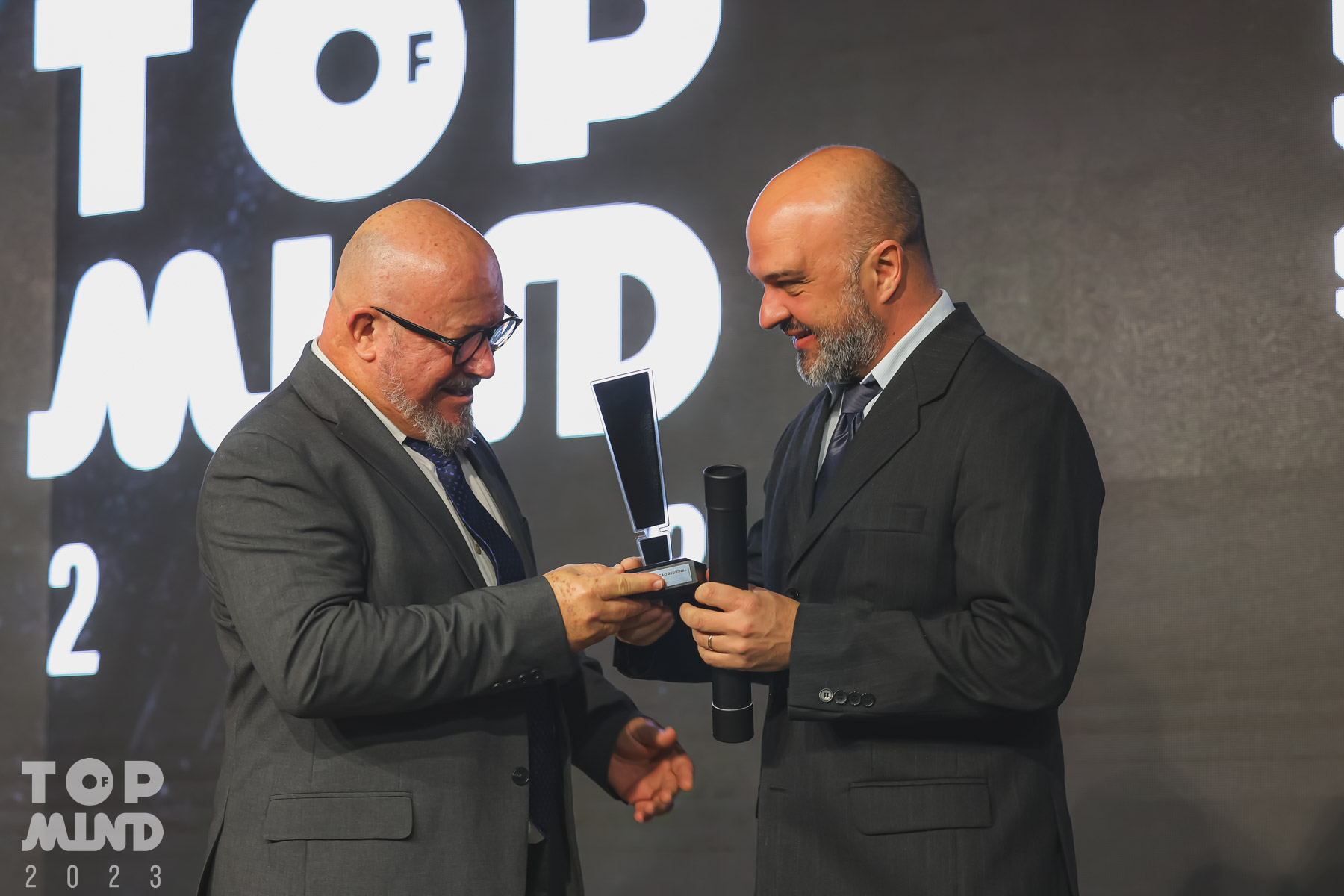 JSOMENSI 494 - Fecom&eacute;rcio participa do Top of Mind 2023 e reconhece as melhores marcas de SC