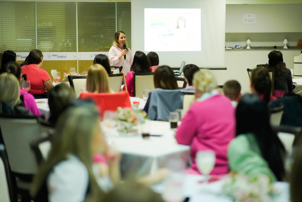 WhatsApp Image 2023 10 27 at 09.30.30 - Mulheres empreendedoras de Itaja&iacute; se unem em evento sobre c&acirc;ncer de mama