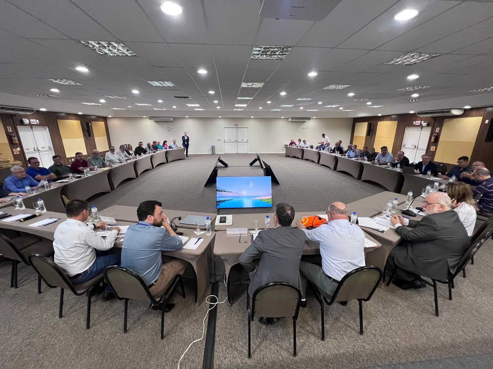 Deputado Federal Darci de Matos participa de reunião de conselho da Fecomércio WhatsApp Image 2023 10 30 at 16.24.47 1 - Deputado Federal Darci de Matos participa de reunião de conselho da Fecomércio