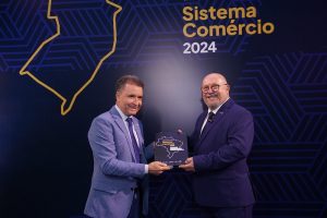 WhatsApp Image 2024 03 07 at 10.10.57 3 300x200 - Fecom&eacute;rcio SC participa do lan&ccedil;amento da Agenda Institucional do Sistema Com&eacute;rcio 2024 em Bras&iacute;lia