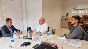 Hélio Dagnoni recebe presidente do Inmetro SC WhatsApp Image 2024 03 18 at 18.04.57 300x169 - Hélio Dagnoni recebe presidente do Inmetro SC