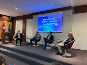 WhatsApp Image 2024 03 19 at 18.52.20 300x225 - Pesquisa de Ver&atilde;o 2023/24 revela crescimento do turismo em Santa Catarina