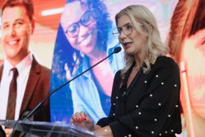 8263de23 0dbf 492a 8f4d 434c114d5b36 300x200 - Presidente da Confedera&ccedil;&atilde;o Nacional do Com&eacute;rcio, Servi&ccedil;os e Turismo (CNC), Jos&eacute; Roberto Tadros &eacute; homenageado com o T&iacute;tulo Honoris Causa concedido pela Acafe