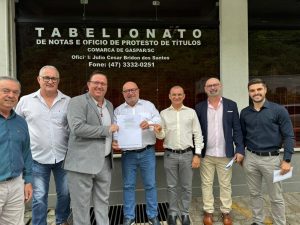 WhatsApp Image 2024 04 16 at 15.41.45 300x225 - Sistema Fecom&eacute;rcio Sesc Senac oficializa compra da Sociedade Canarinho, em Gaspar