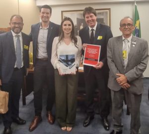 Fecomércio SC apresenta 5ª Agenda Legislativa para parlamentares catarinenses em Brasília WhatsApp Image 2024 04 22 at 17.44.42 e1713822431274 300x269 - Fecomércio SC apresenta 5ª Agenda Legislativa para parlamentares catarinenses em Brasília