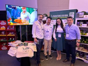 WhatsApp Image 2024 04 24 at 07.44.09 1 300x225 - Fecom&eacute;rcio SC participa do primeiro Caf&eacute; da Manh&atilde; da International Fresh Produce Association em Santa Catarina