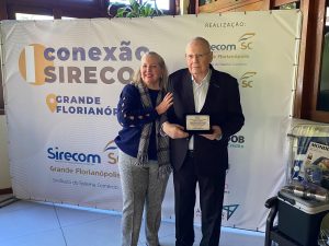 sirecom7 300x225 - Sindicato dos Representantes Comerciais da Grande Florian&oacute;polis re&uacute;ne associados para o I Conex&atilde;o Sirecom