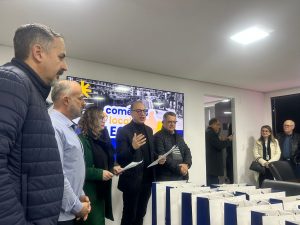 Fecomércio SC e sindicatos empresariais lançam campanha "Comércio Local é Legal" em diversas cidades do estado 07a070a9 cd7e 4aef 8166 1598f345fe3b 300x225 - Fecomércio SC e sindicatos empresariais lançam campanha "Comércio Local é Legal" em diversas cidades do estado