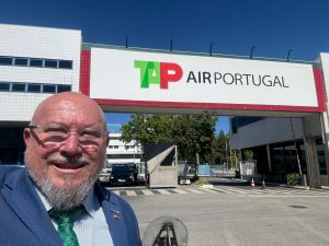 WhatsApp Image 2024 07 10 at 14.25.39 300x225 - Presidente da Fecom&eacute;rcio SC participa de comitiva catarinense em Portugal