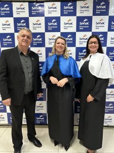 WhatsApp Image 2024 07 30 at 18.25.40 1 225x300 - Fecom&eacute;rcio participa de Formatura do Senac em Brusque