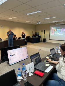 959ea39f bdc7 4b31 bc64 dcb98f18dca8 225x300 - Fecom&eacute;rcio recebe oficina da CNC na Jornada Atena 2024