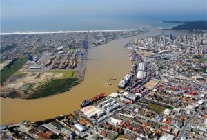 Fecomércio SC acompanha com preocupação possível federalização do porto de Itajaí porto de itajai 300x204 - Fecomércio SC acompanha com preocupação possível federalização do porto de Itajaí