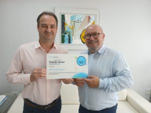 Senac SC recebe reconhecimento da Cisco e entra para rol dos maiores parceiros globais cisco award 300x225 - Senac SC recebe reconhecimento da Cisco e entra para rol dos maiores parceiros globais